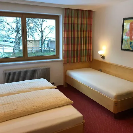 Fiechtl Apartments *